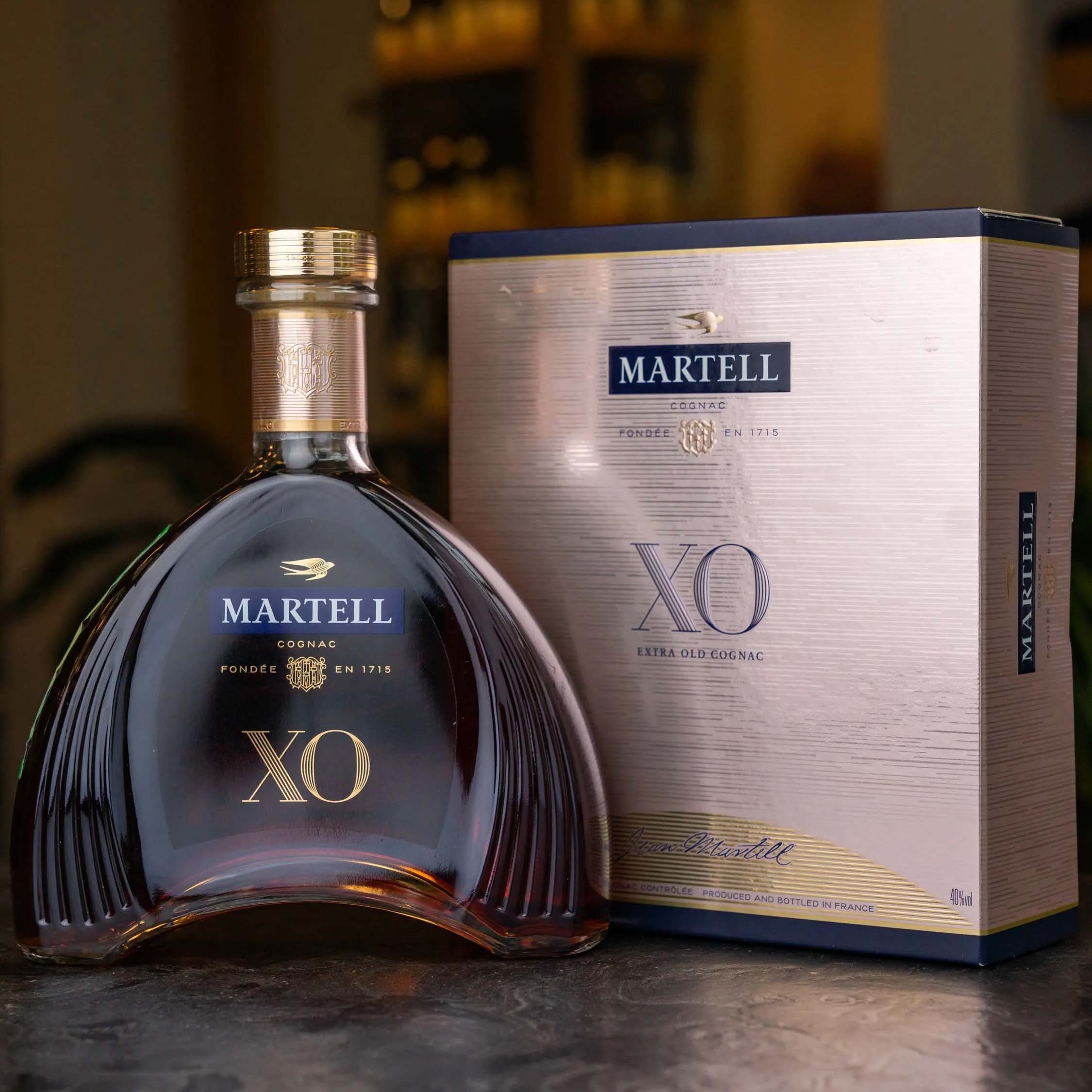 Коньяк Martell XO 0,7 л 40% в подарунковій упаковці Бренді на GRADUS.MARKET. Тел: 063 6987172. Доставка, гарантія, кращі ціни!, фото3