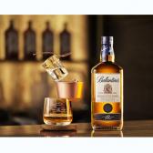 Виски Ballantine's 12 лет выдержки 0,7л 40% в подарочной упаковке Бленд (Blended) в GRADUS.MARKET. Тел: 063 6987172. Доставка, гарантия, лучшие цены!, фото4