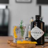 Шотландский джин Hendrick's 0,05л 41,40% Джин в GRADUS.MARKET. Тел: 063 6987172. Доставка, гарантия, лучшие цены!, фото3