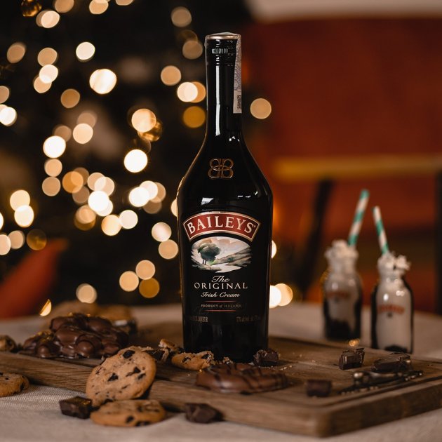 Лікер Baileys 0,7л 17% у подарунковій упаковці + 2 мол.чашки Лікери на GRADUS.MARKET. Тел: 063 6987172. Доставка, гарантія, кращі ціни!, фото5