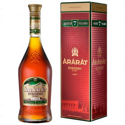 Армянский бренди Ararat Otborny 7 лет выдержки 0,7л 40% в коробке Коньяк выдержка 7 лет в GRADUS.MARKET. Тел: 063 6987172. Доставка, гарантия, лучшие цены!