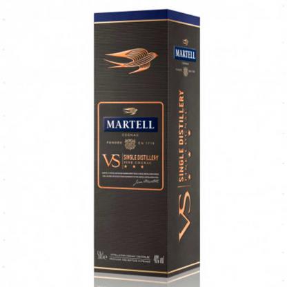 Коньяк Martell VS в коробке 0,5л 40% Коньяк выдержка 3 года в GRADUS.MARKET. Тел: 063 6987172. Доставка, гарантия, лучшие цены!