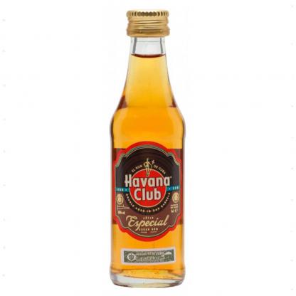 Ром Havana Club Anejo Especial 3 года выдержки 0,05л 40% Ром в GRADUS.MARKET. Тел: 063 6987172. Доставка, гарантия, лучшие цены!