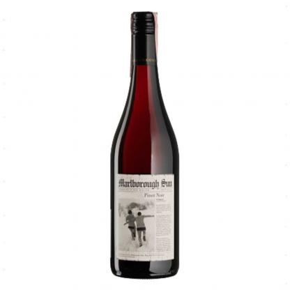 Вино Marlborough Sun Pinot Noir красное сухое 0,75л 13,5% Вино сухое в GRADUS.MARKET. Тел: 063 6987172. Доставка, гарантия, лучшие цены!