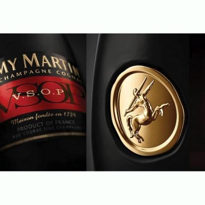 Коньяк Remy Martin VSOP 0,5 л 40% в подарочной упаковке Алкоголь и слабоалкогольные напитки в GRADUS.MARKET. Тел: 063 6987172. Доставка, гарантия, лучшие цены!