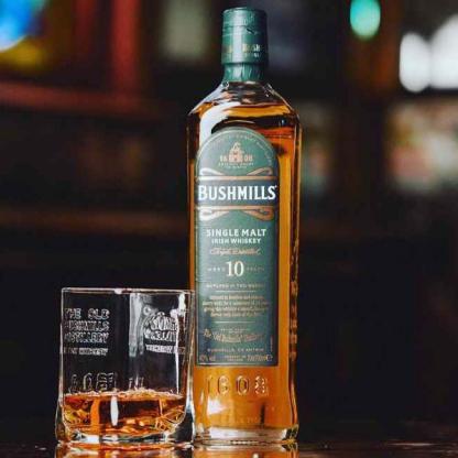 Віскі Bushmills Malt 10 YO 0,7л 40% Бленд (Blended) на GRADUS.MARKET. Тел: 063 6987172. Доставка, гарантія, кращі ціни!