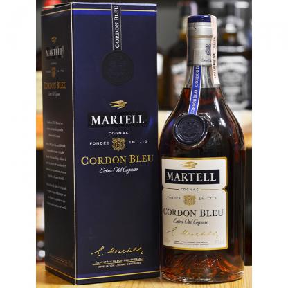 Коньяк Martell Cordon Bleu 0,7л 40% у коробці Алкоголь і слабоалкогольні напої на GRADUS.MARKET. Тел: 063 6987172. Доставка, гарантія, кращі ціни!