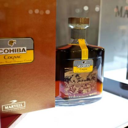 Коньяк MARTELL COHIBA 0,7л 43% в коробці Коньяк і бренді на GRADUS.MARKET. Тел: 063 6987172. Доставка, гарантія, кращі ціни!