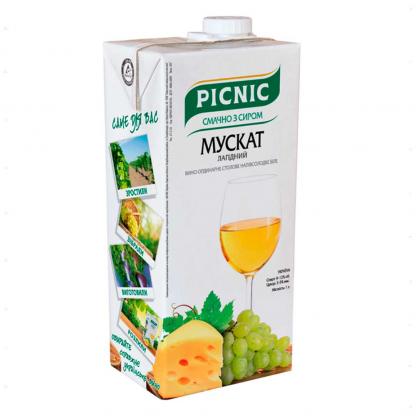 Вино Picnic Мускат Кроткое белое полусладкое 1л 9-12% Тихое вино в GRADUS.MARKET. Тел: 063 6987172. Доставка, гарантия, лучшие цены!