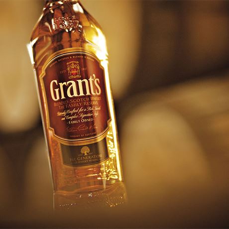 Виски Grant's Family Reserve 4,5 л 40% Бленд (Blended) в GRADUS.MARKET. Тел: 063 6987172. Доставка, гарантия, лучшие цены!, фото3