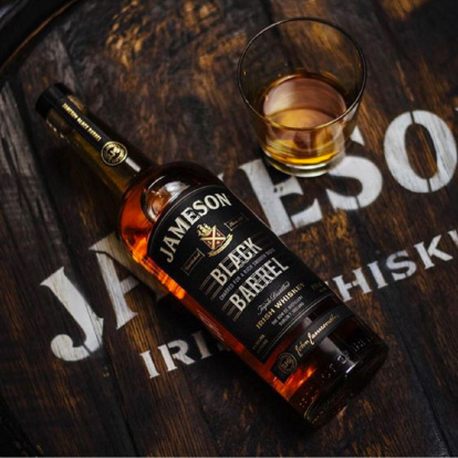 Віскі Jameson Black Barrel джеймесон Блек Барелл + 2 келихи в коробці 0,7 л 40% Бленд (Blended) на GRADUS.MARKET. Тел: 063 6987172. Доставка, гарантія, кращі ціни!, фото3