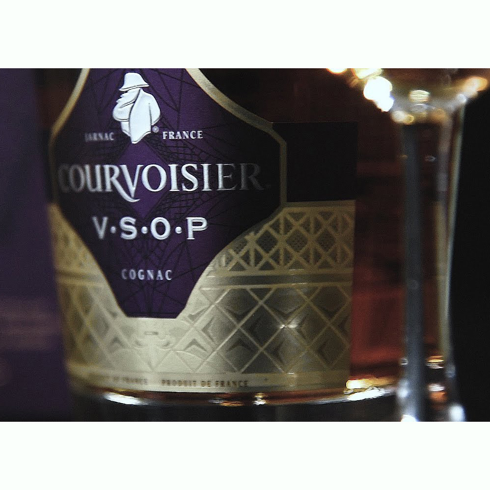 Коньяк Courvoisier VSOP 6-10 років витримки 0,7 л 40% Бренді на GRADUS.MARKET. Тел: 063 6987172. Доставка, гарантія, кращі ціни!, фото4