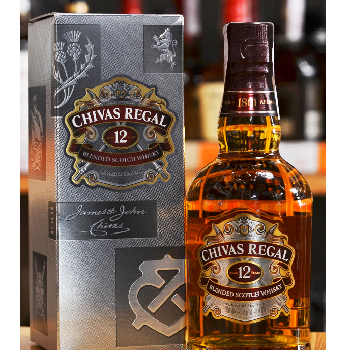 Виски Chivas Regal 12 лет выдержки в подарочной упаковке 1 л 40% Бленд (Blended) в GRADUS.MARKET. Тел: 063 6987172. Доставка, гарантия, лучшие цены!, фото2